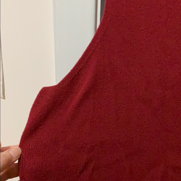 🛑 SOLD Burgundy knit plus sized tank top - Picture 6 of 6